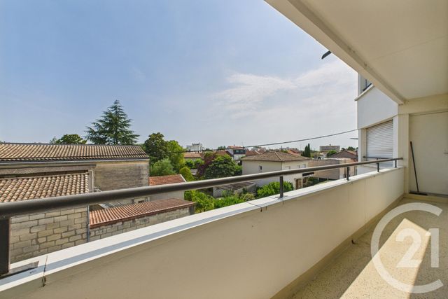 Appartement T3 à louer - 3 pièces - 78.71 m2 - BORDEAUX - 33 - AQUITAINE - Century 21 Hesteda