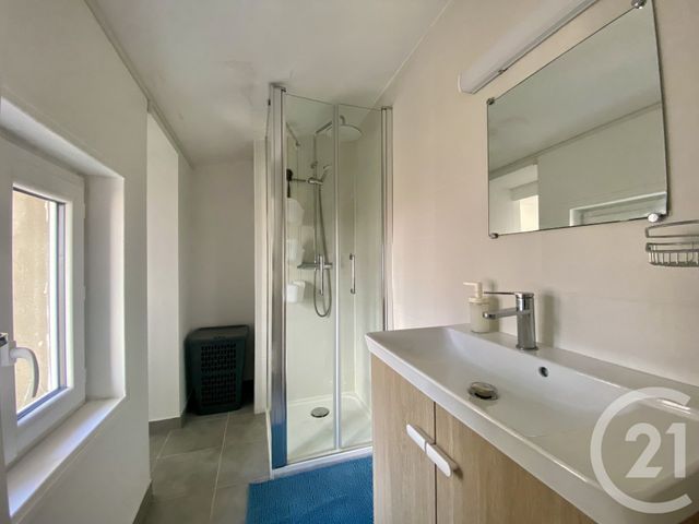 Appartement T3 à louer - 3 pièces - 41.79 m2 - BORDEAUX - 33 - AQUITAINE - Century 21 Hesteda