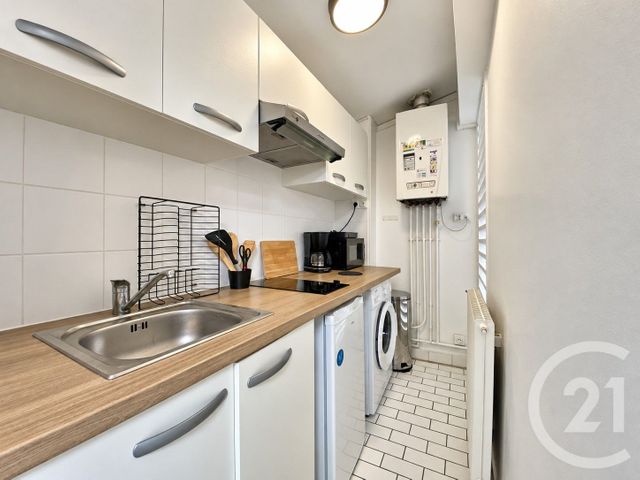 Appartement T3 à louer - 3 pièces - 41.79 m2 - BORDEAUX - 33 - AQUITAINE - Century 21 Hesteda