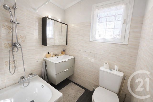 maison à vendre - 4 pièces - 91.04 m2 - EYSINES - 33 - AQUITAINE - Century 21 Hesteda