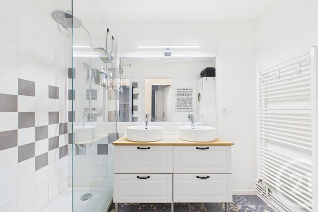 Appartement T5 à vendre - 5 pièces - 95.66 m2 - EYSINES - 33 - AQUITAINE - Century 21 Hesteda