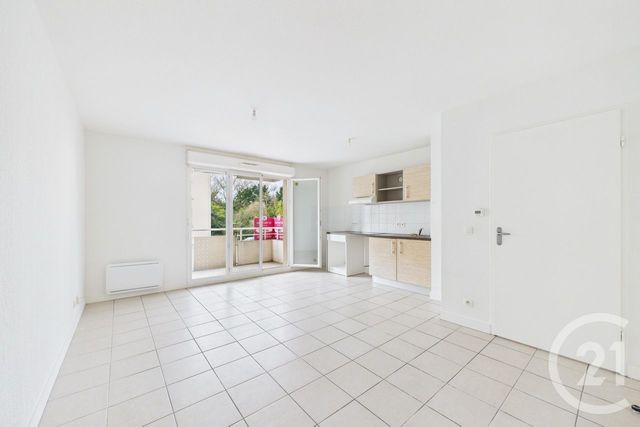 Appartement T3 à vendre - 3 pièces - 55.47 m2 - BRUGES - 33 - AQUITAINE - Century 21 Hesteda