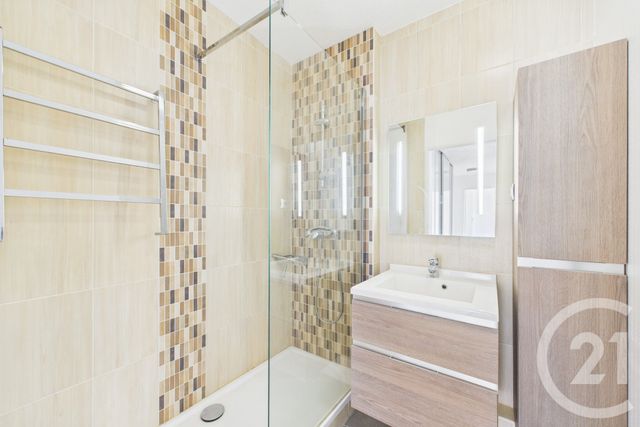 Appartement T3 à louer - 3 pièces - 63.0 m2 - BORDEAUX - 33 - AQUITAINE - Century 21 Hesteda