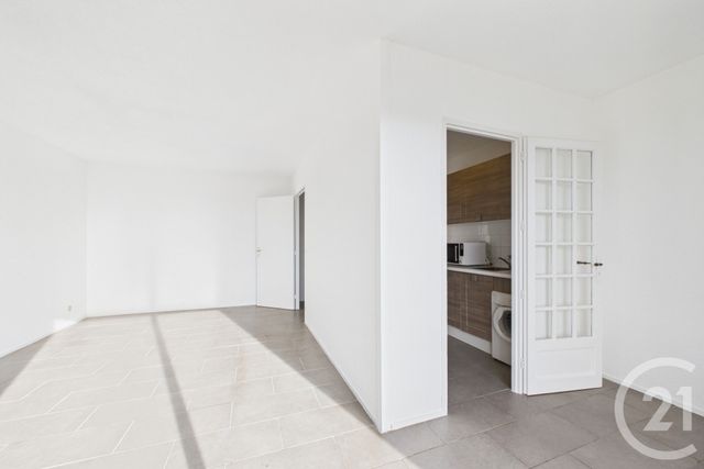 Appartement T3 à louer - 3 pièces - 63.0 m2 - BORDEAUX - 33 - AQUITAINE - Century 21 Hesteda