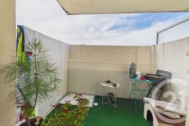 Appartement T3 à louer - 3 pièces - 49.89 m2 - BLANQUEFORT - 33 - AQUITAINE - Century 21 Hesteda