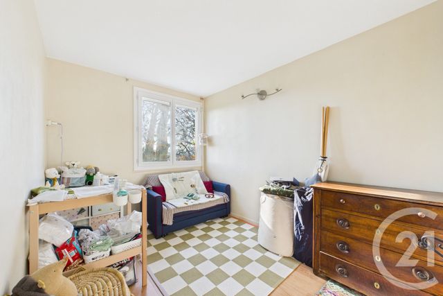 Appartement T4 à louer - 4 pièces - 80.18 m2 - LE BOUSCAT - 33 - AQUITAINE - Century 21 Hesteda