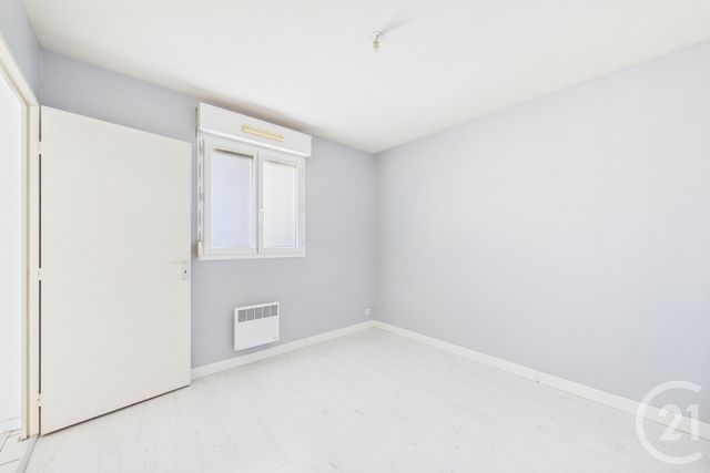 Appartement T3 à vendre - 3 pièces - 60.56 m2 - EYSINES - 33 - AQUITAINE - Century 21 Hesteda