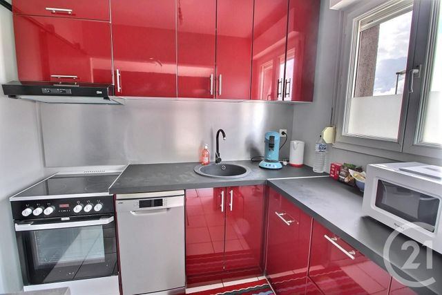 Appartement T3 à vendre - 3 pièces - 60.56 m2 - EYSINES - 33 - AQUITAINE - Century 21 Hesteda