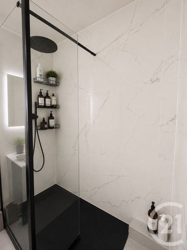 Appartement T3 à vendre - 3 pièces - 62.85 m2 - LE BOUSCAT - 33 - AQUITAINE - Century 21 Hesteda