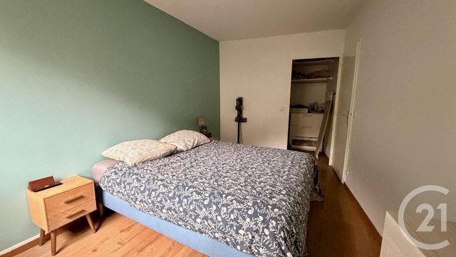 Appartement T4 à vendre - 4 pièces - 87.41 m2 - LE BOUSCAT - 33 - AQUITAINE - Century 21 Hesteda