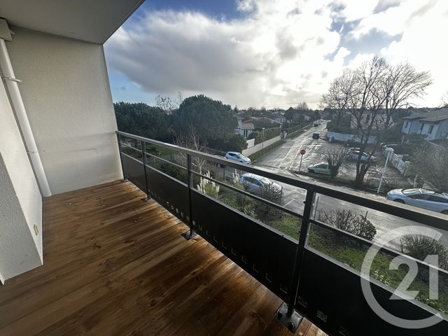 Appartement T3 à vendre - 3 pièces - 57.9 m2 - EYSINES - 33 - AQUITAINE - Century 21 Hesteda