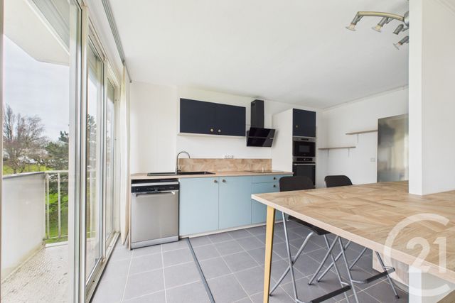 Appartement T2 à louer - 2 pièces - 56.77 m2 - BRUGES - 33 - AQUITAINE - Century 21 Hesteda