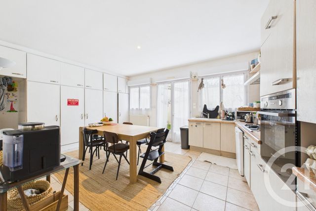 maison à louer - 5 pièces - 103.33 m2 - LE BOUSCAT - 33 - AQUITAINE - Century 21 Hesteda