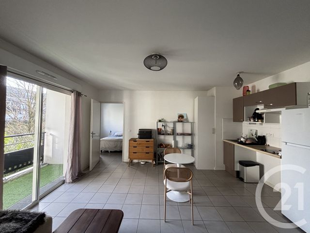 Appartement T2 à vendre - 2 pièces - 41.0 m2 - EYSINES - 33 - AQUITAINE - Century 21 Hesteda