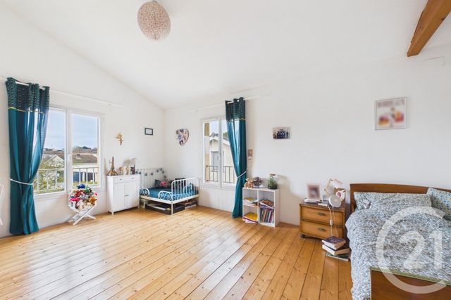 maison à vendre - 6 pièces - 217.37 m2 - BRUGES - 33 - AQUITAINE - Century 21 Hesteda