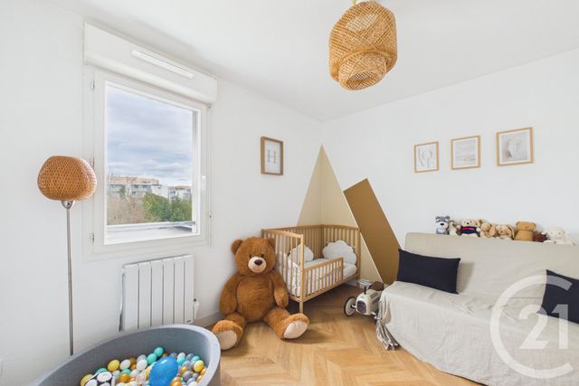 Appartement T3 à louer - 3 pièces - 67.91 m2 - BRUGES - 33 - AQUITAINE - Century 21 Hesteda