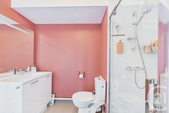 Appartement T2 à vendre - 2 pièces - 44.36 m2 - EYSINES - 33 - AQUITAINE - Century 21 Hesteda