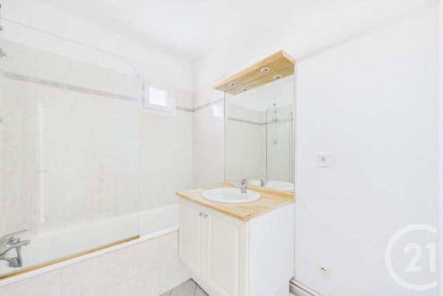 Appartement T4 à vendre - 4 pièces - 84.99 m2 - LE BOUSCAT - 33 - AQUITAINE - Century 21 Hesteda