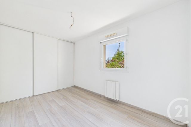 Appartement T4 à vendre - 4 pièces - 84.99 m2 - LE BOUSCAT - 33 - AQUITAINE - Century 21 Hesteda