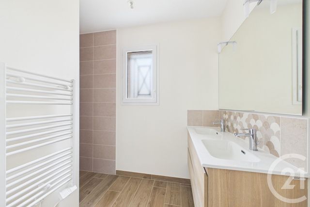 maison à louer - 4 pièces - 90.71 m2 - CADAUJAC - 33 - AQUITAINE - Century 21 Hesteda