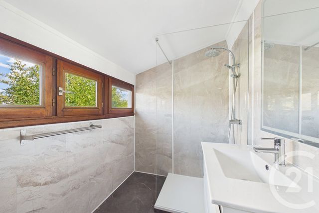 maison à louer - 4 pièces - 100.02 m2 - EYSINES - 33 - AQUITAINE - Century 21 Hesteda