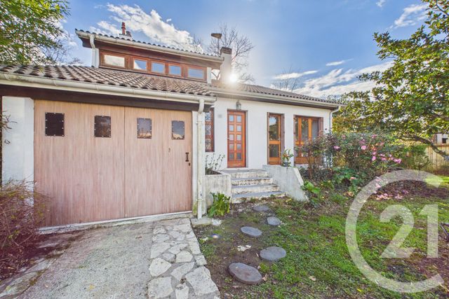 maison à louer - 4 pièces - 100.02 m2 - EYSINES - 33 - AQUITAINE - Century 21 Hesteda