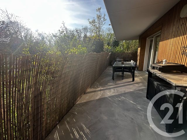 Appartement T2 à vendre - 2 pièces - 41.12 m2 - BRUGES - 33 - AQUITAINE - Century 21 Hesteda