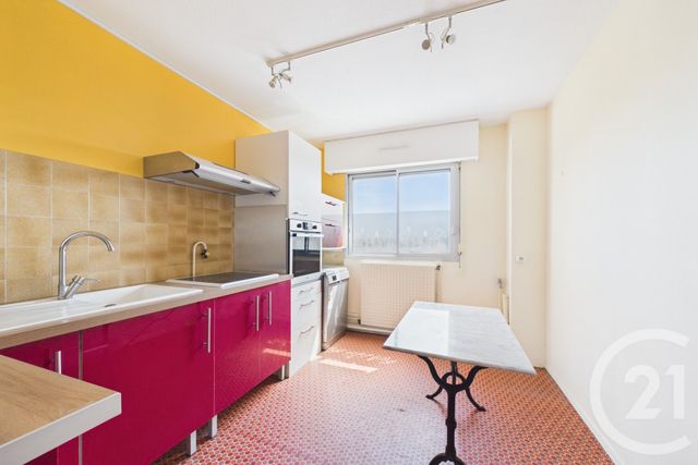 Appartement T3 à louer - 3 pièces - 77.59 m2 - BORDEAUX - 33 - AQUITAINE - Century 21 Hesteda
