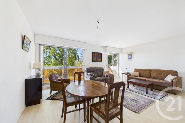 Appartement T3 à louer - 3 pièces - 77.59 m2 - BORDEAUX - 33 - AQUITAINE - Century 21 Hesteda