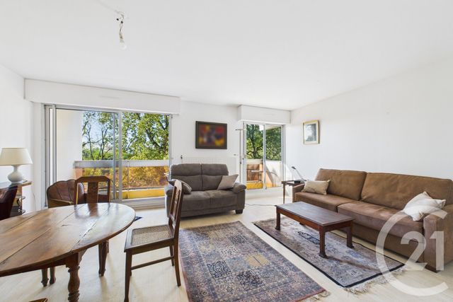 Appartement T3 à louer - 3 pièces - 77.59 m2 - BORDEAUX - 33 - AQUITAINE - Century 21 Hesteda