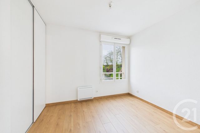 Appartement T3 à louer - 3 pièces - 55.47 m2 - BRUGES - 33 - AQUITAINE - Century 21 Hesteda