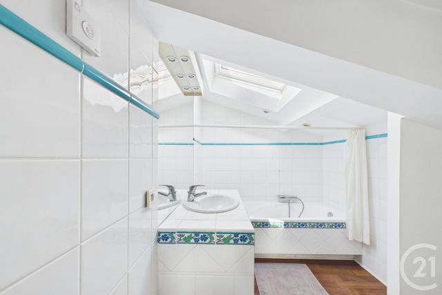 maison à vendre - 8 pièces - 257.83 m2 - EYSINES - 33 - AQUITAINE - Century 21 Hesteda