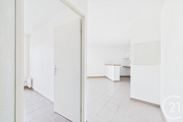 Appartement T3 à louer - 3 pièces - 53.06 m2 - LE TAILLAN MEDOC - 33 - AQUITAINE - Century 21 Hesteda