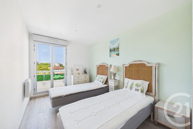 Appartement T3 à louer - 3 pièces - 79.36 m2 - BORDEAUX - 33 - AQUITAINE - Century 21 Hesteda