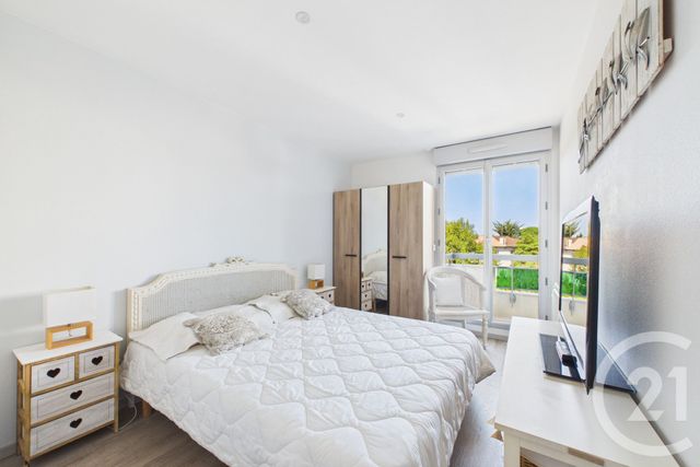 Appartement T3 à louer - 3 pièces - 79.36 m2 - BORDEAUX - 33 - AQUITAINE - Century 21 Hesteda