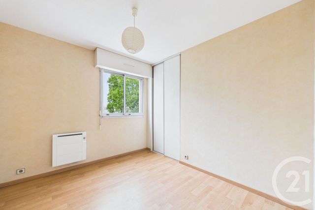 Appartement T4 à vendre - 4 pièces - 88.0 m2 - BRUGES - 33 - AQUITAINE - Century 21 Hesteda