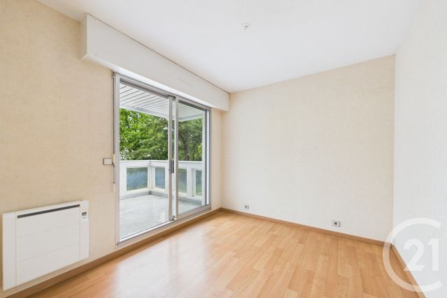 Appartement T4 à vendre - 4 pièces - 88.0 m2 - BRUGES - 33 - AQUITAINE - Century 21 Hesteda