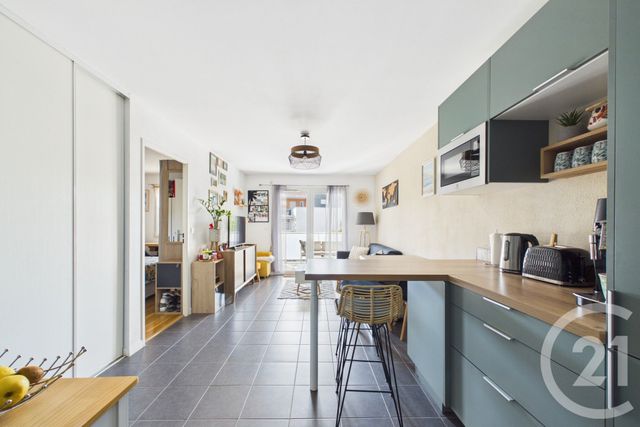 Appartement F2 à vendre - 2 pièces - 42.1 m2 - EYSINES - 33 - AQUITAINE - Century 21 Hesteda
