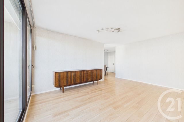 Appartement T4 à louer - 4 pièces - 85.39 m2 - BRUGES - 33 - AQUITAINE - Century 21 Hesteda