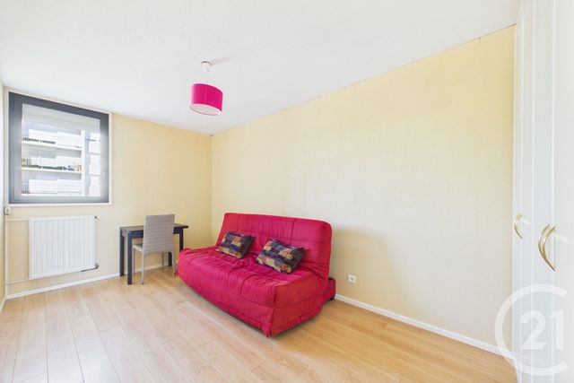 Appartement T4 à louer - 4 pièces - 85.39 m2 - BRUGES - 33 - AQUITAINE - Century 21 Hesteda
