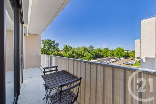 Appartement T4 à louer - 4 pièces - 85.39 m2 - BRUGES - 33 - AQUITAINE - Century 21 Hesteda