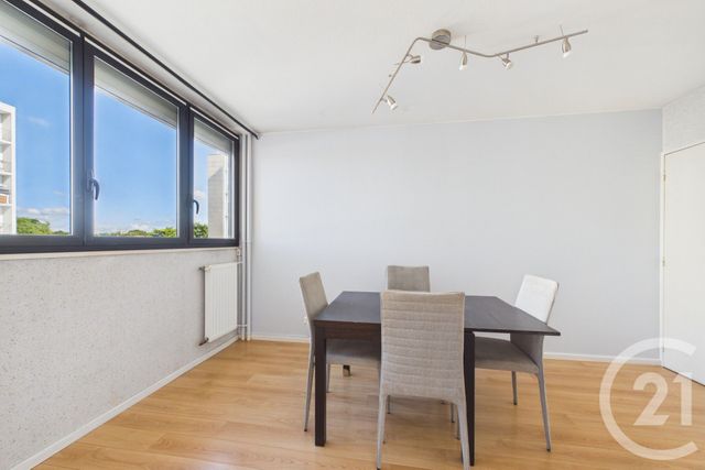 Appartement T4 à louer - 4 pièces - 85.39 m2 - BRUGES - 33 - AQUITAINE - Century 21 Hesteda