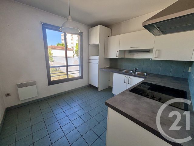 Appartement F4 à vendre - 4 pièces - 96.93 m2 - LE BOUSCAT - 33 - AQUITAINE - Century 21 Hesteda