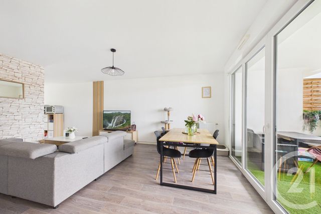Appartement F4 à vendre - 4 pièces - 80.23 m2 - EYSINES - 33 - AQUITAINE - Century 21 Hesteda