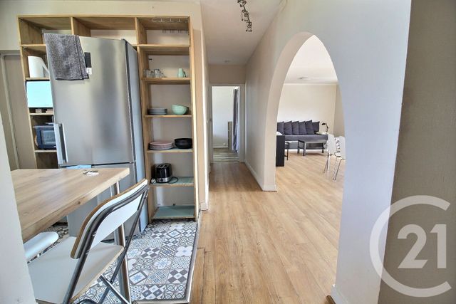Appartement T4 à louer - 4 pièces - 64.05 m2 - PESSAC - 33 - AQUITAINE - Century 21 Hesteda