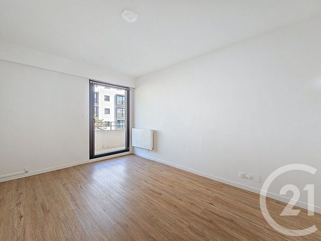 Appartement T3 à louer - 3 pièces - 81.42 m2 - BORDEAUX - 33 - AQUITAINE - Century 21 Hesteda