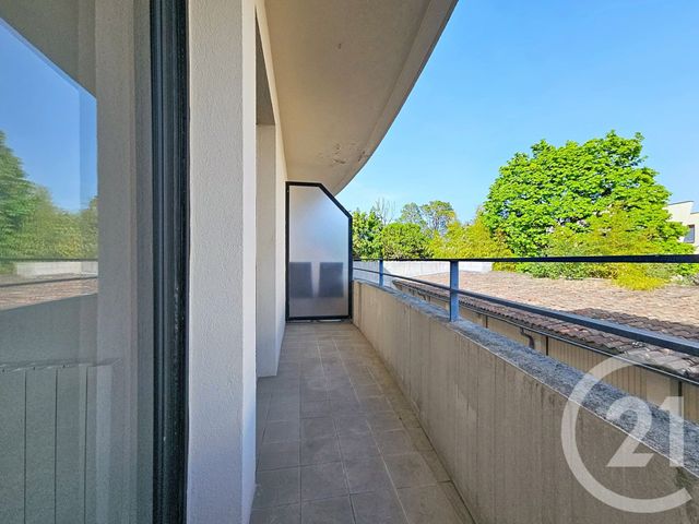 Appartement T3 à louer - 3 pièces - 81.42 m2 - BORDEAUX - 33 - AQUITAINE - Century 21 Hesteda