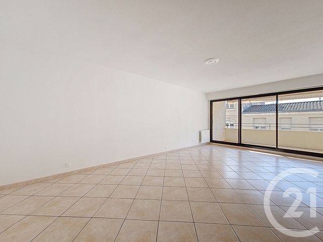 Appartement T3 à louer - 3 pièces - 81.42 m2 - BORDEAUX - 33 - AQUITAINE - Century 21 Hesteda