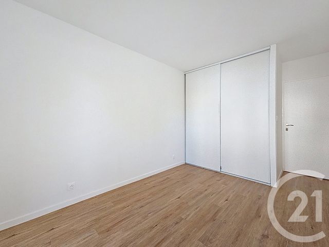 Appartement T3 à louer - 3 pièces - 81.42 m2 - BORDEAUX - 33 - AQUITAINE - Century 21 Hesteda