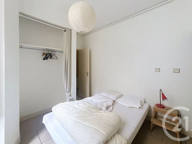 Appartement T2 à louer - 2 pièces - 41.01 m2 - BORDEAUX - 33 - AQUITAINE - Century 21 Hesteda